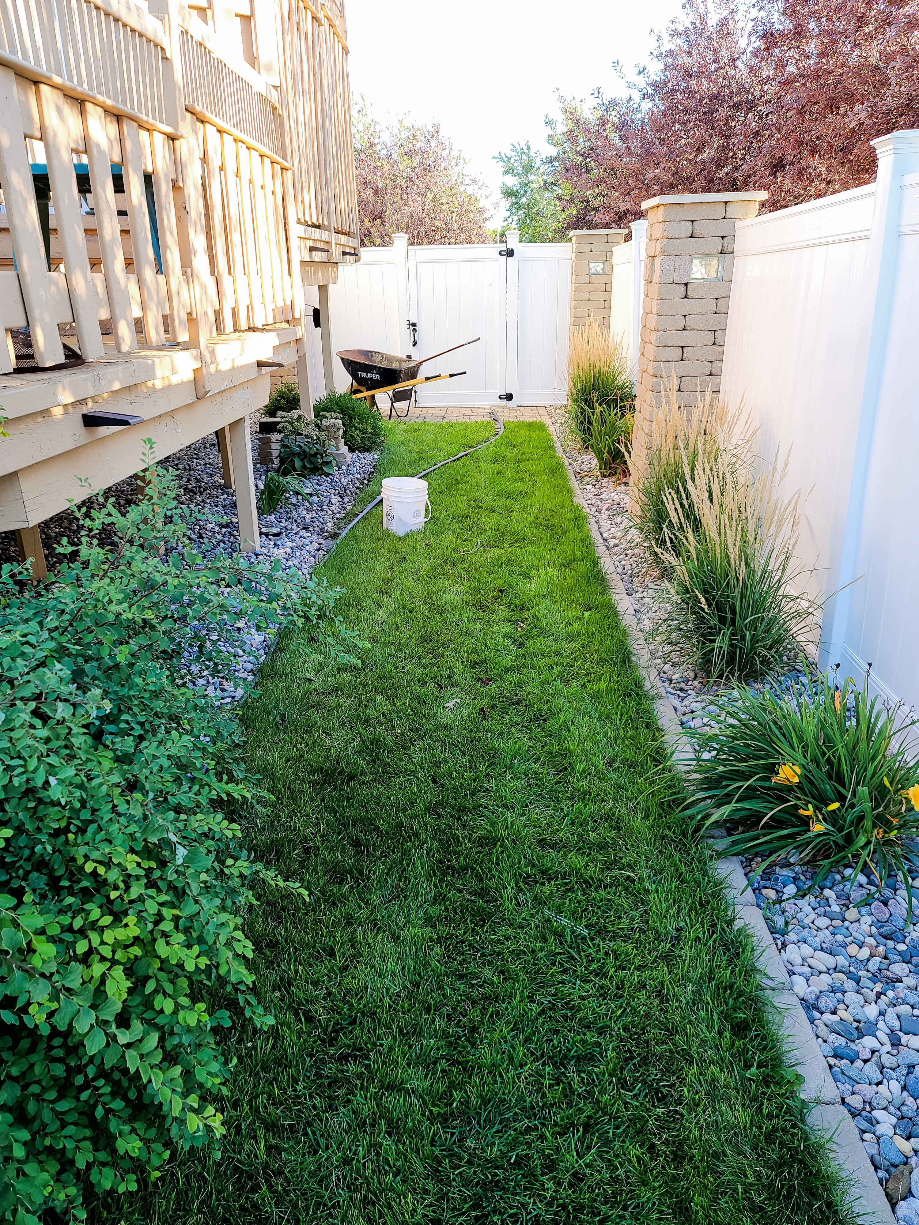 立柱和乙烯栅栏组件-篱笆